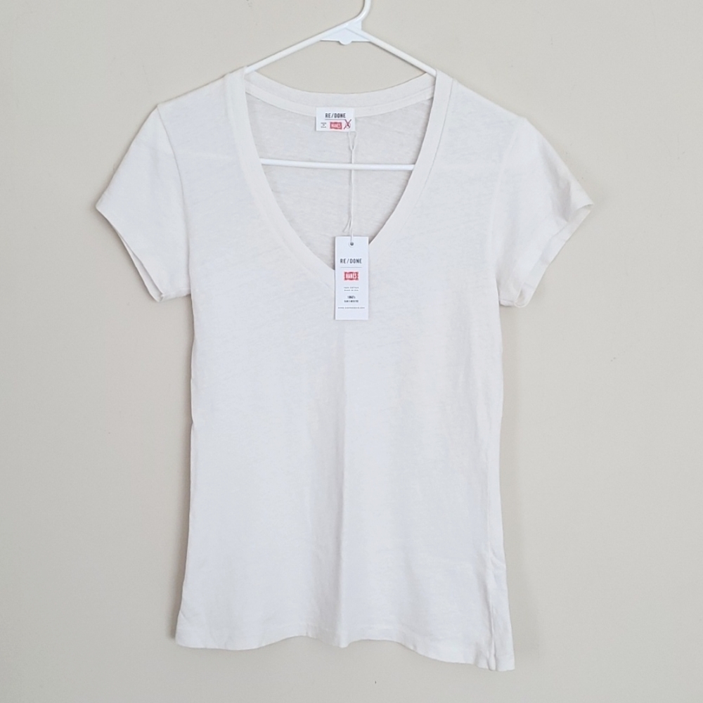 NWT Re/Done x Hanes 1960's Slim V-neck Tee in Vintage White